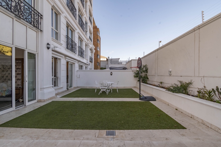 To Let 2 Bedroom Property for Rent in Three Anchor Bay Western Cape